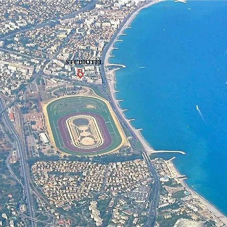 Meublee Studiotel Feriehus Cagnes-sur-Mer