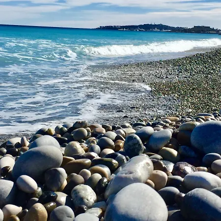Nyaraló Meublee Studiotel Cagnes-sur-Mer