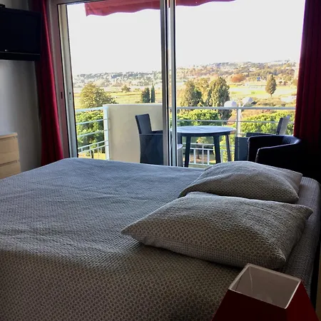 別荘 Meublee Studiotel カーニュ・シュル・メール