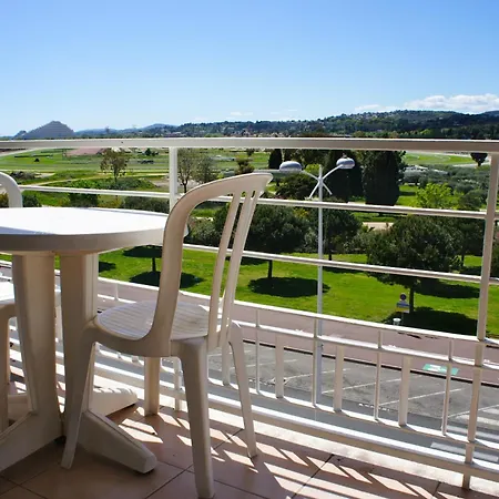 Holiday home Meublee Studiotel *