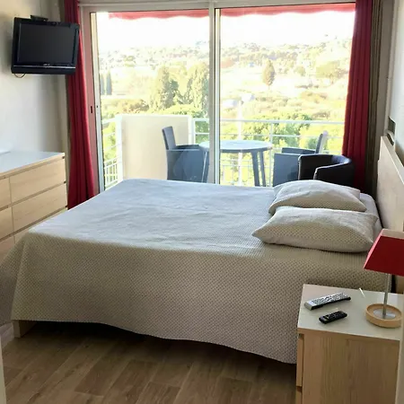 Holiday home Meublee Studiotel