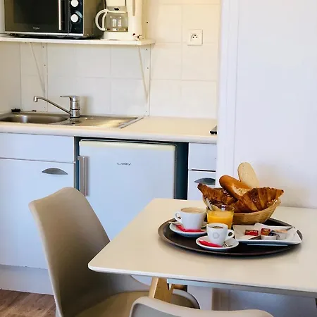 Holiday home Meublee Studiotel