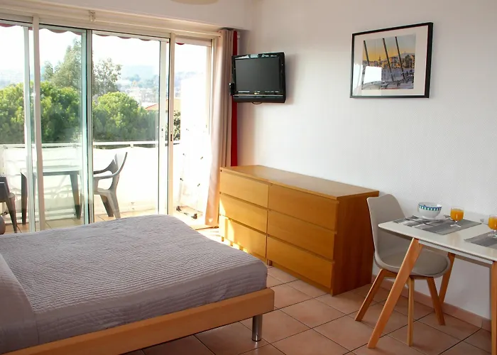 Vakantiehuis Meublee Studiotel Cagnes-sur-Mer